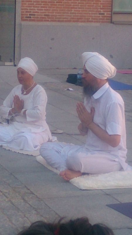 DIA INTERNACIONAL DEL YOGA