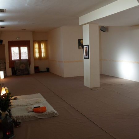 Espacio para prácticas de yoga