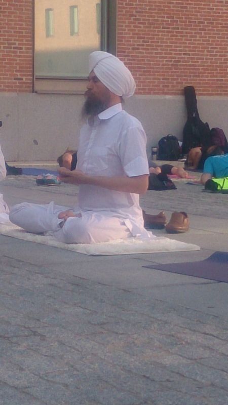 DIA INTERNACIONAL DEL YOGA