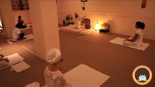 Escuela de yoga en Alcorcón